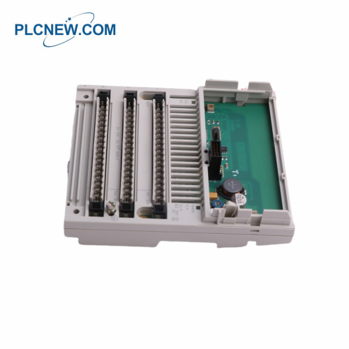 Schneider 170ADI35000 Discrete Input Module