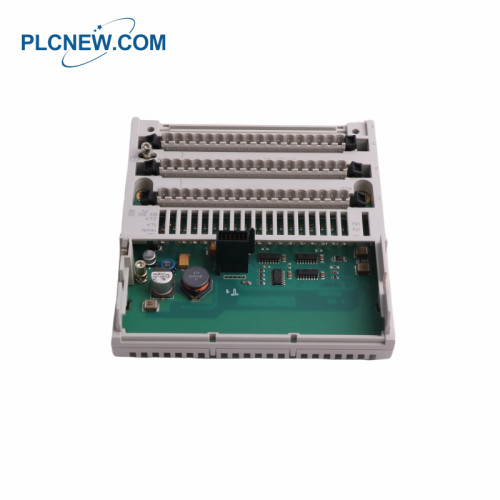 Schneider 170ADI35000 Discrete Input Module