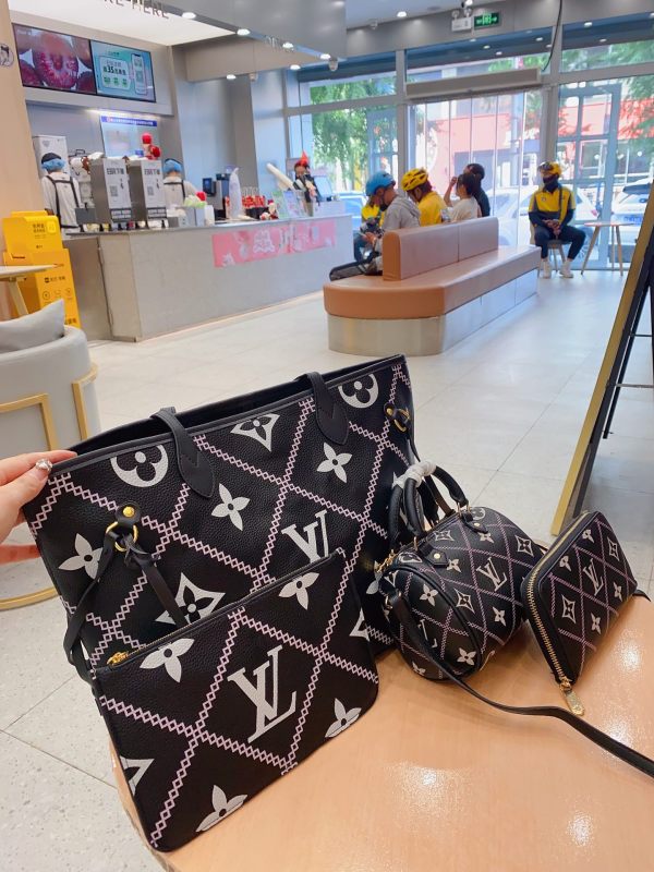 LOUIS VUITTON Black Lady Letter Zipper Letter Genuine Leather Women's Handbags Shoulder Bags Wallet Combination Packages