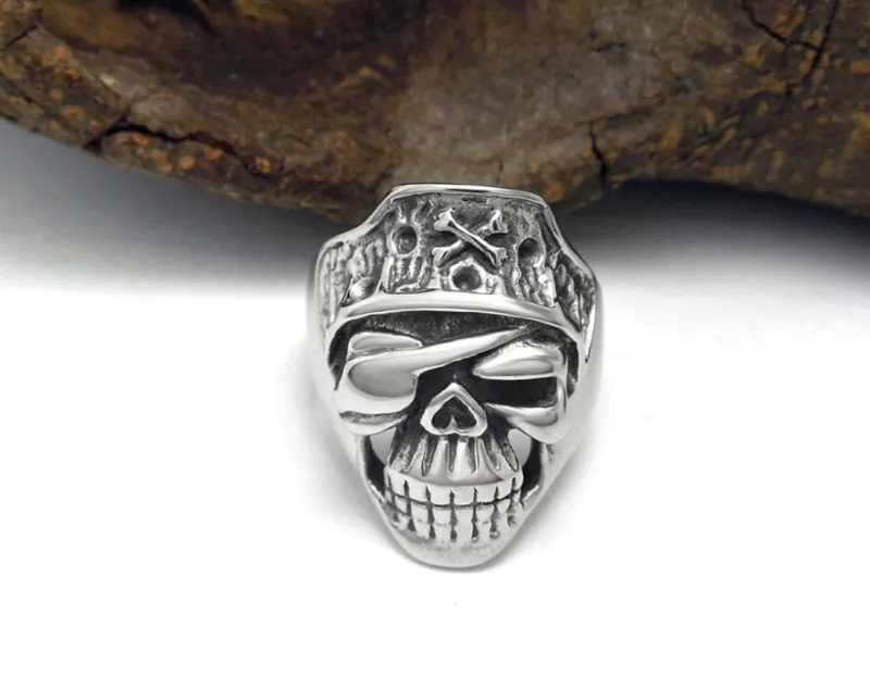 Wholesale Stainless Steel One-Eyed Jacks Skull Ring for Sale