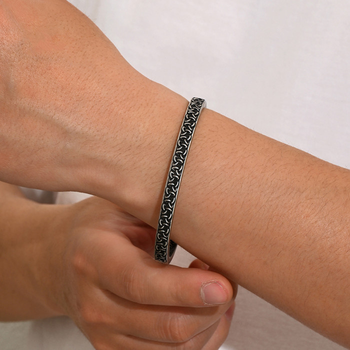 Wholesale Retro Stainless Steel Celtic Knot Bangle