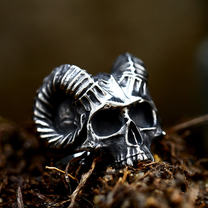 Wholesale Stainless Steel Ram's Horn Skull Ring