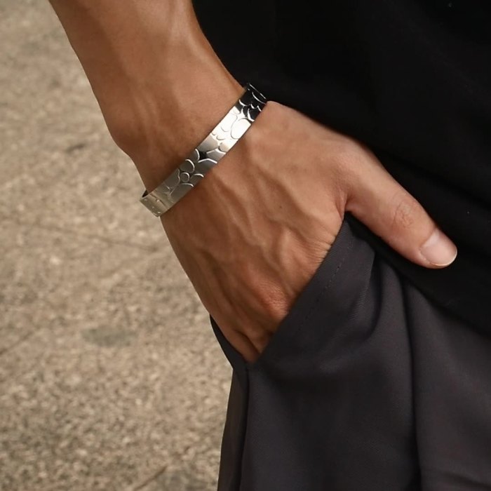 Wholesale Mens Stainless Steel Open Bangle