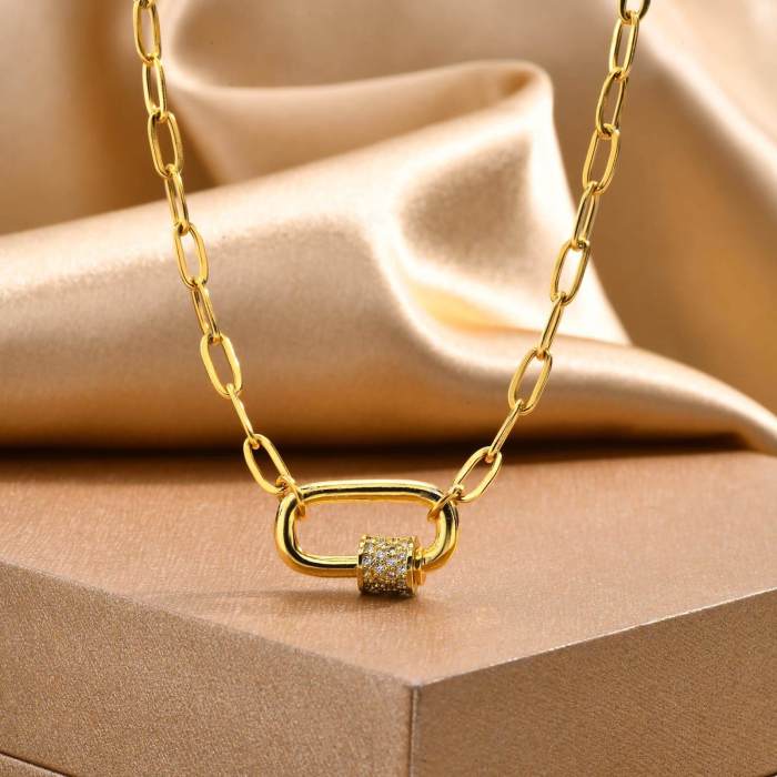 Wholesale Stainless Steel Fashion Geometric Paperclip Necklace