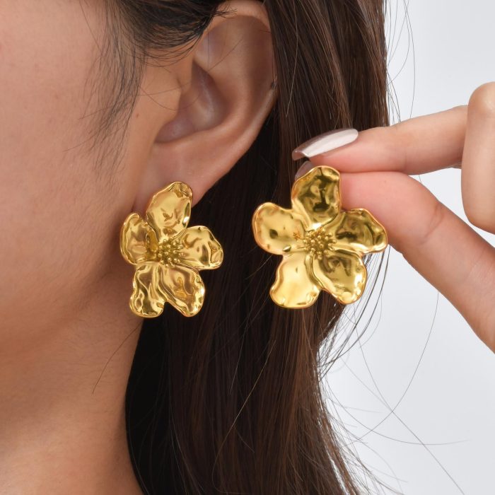 Wholesale Stainless Steel Flower Stud Earrings