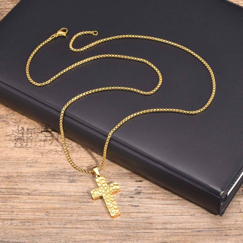 Wholesale Stainless Steel Hammered Cross Pendant