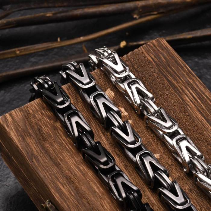 Wholesale Stainless Steel V-Shaped Byzantine Chain Bracelets