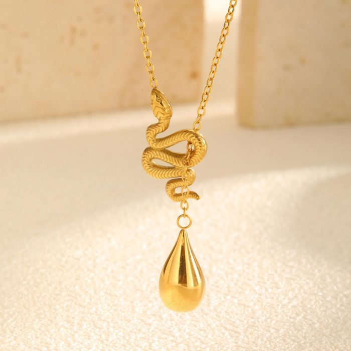 Wholesale Stainless Steel Snake Teardrop Necklace