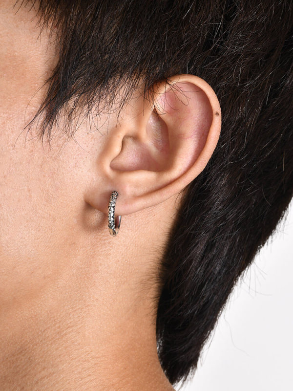 Wholesale Stainless Steel Punk Daisy Huggie Earring