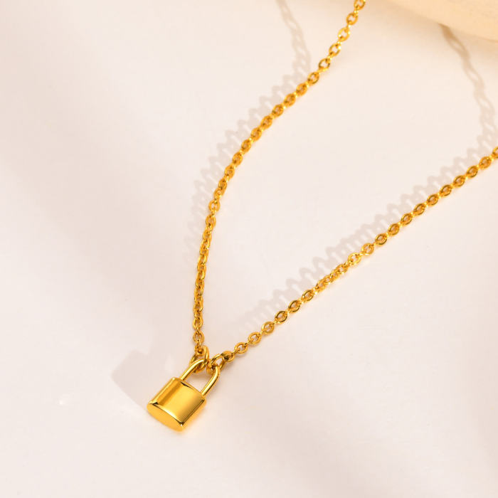 Wholesale Stainless Steel Padlock Pendant Necklace