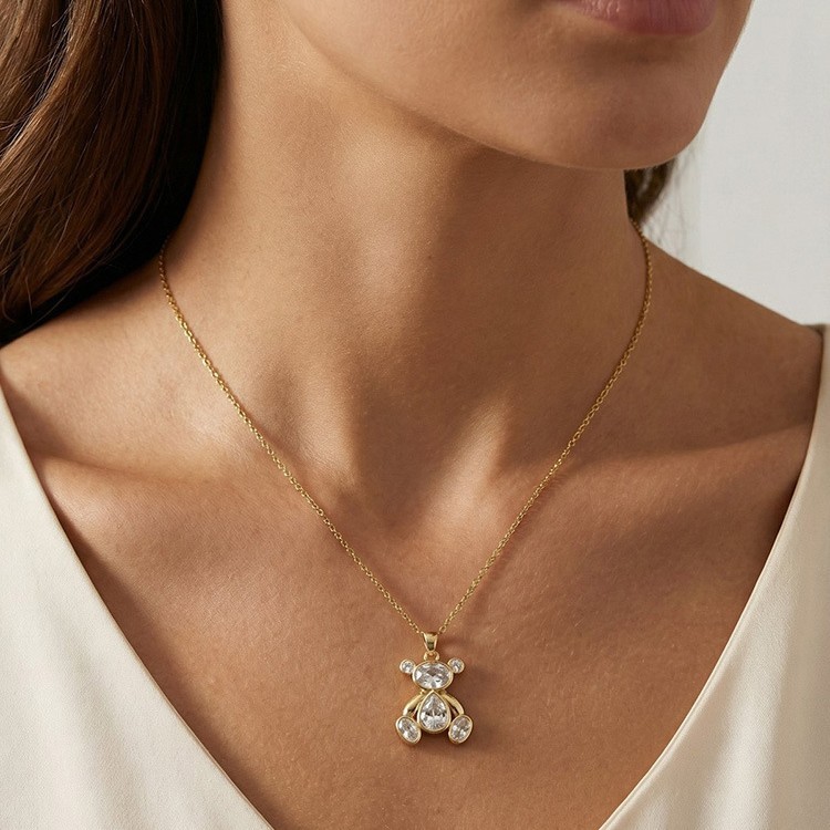 Wholesale 18K Gold Plated Zircon Teddy Bear Pendant