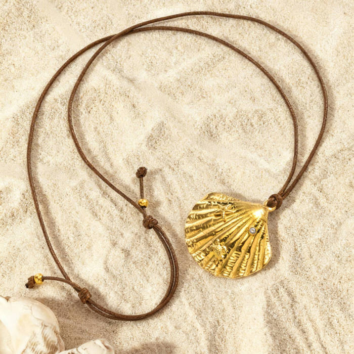 Wholesale Gold Plated Scallop Shell Pendant