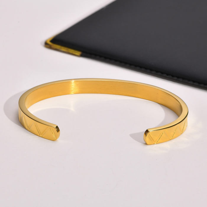 Wholesale Stainless Steel Textured Cuff Bracelet for Men