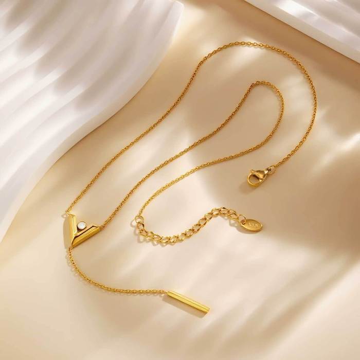 Wholesale Stainless Steel Minimalist Necklace