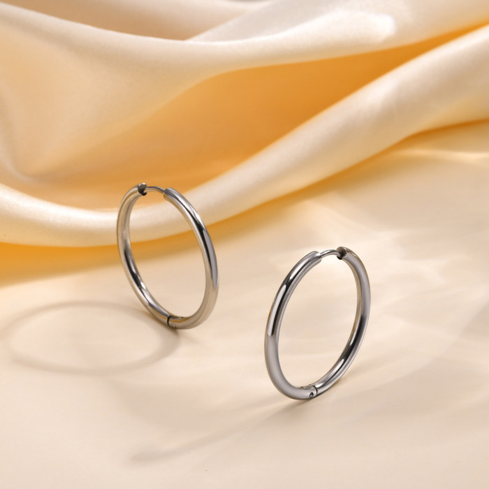 Wholesale Stainless Steel 2.5mm Women Hoop Earrings