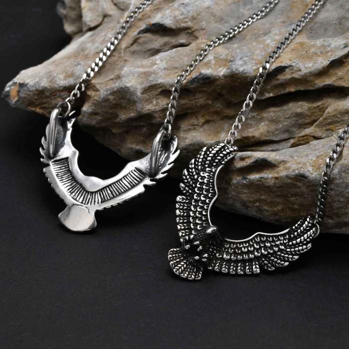 Wholesale Stainless Steel Eagle Necklace