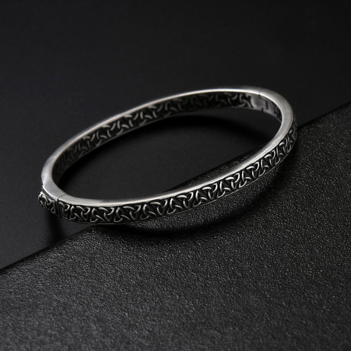 Wholesale Retro Stainless Steel Celtic Knot Bangle