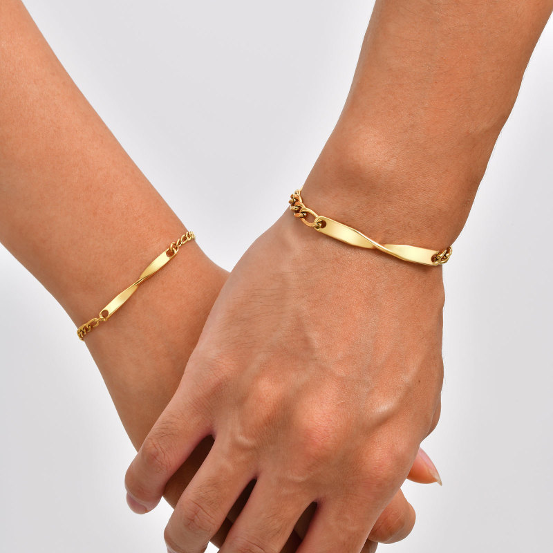 Wholesale Stainless steel Möbius Couple Bracelet