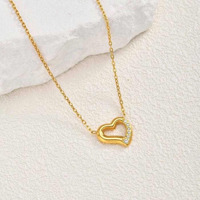 Romantic Gold Heart Charm Necklace for Jewelry Wholesale Vendors