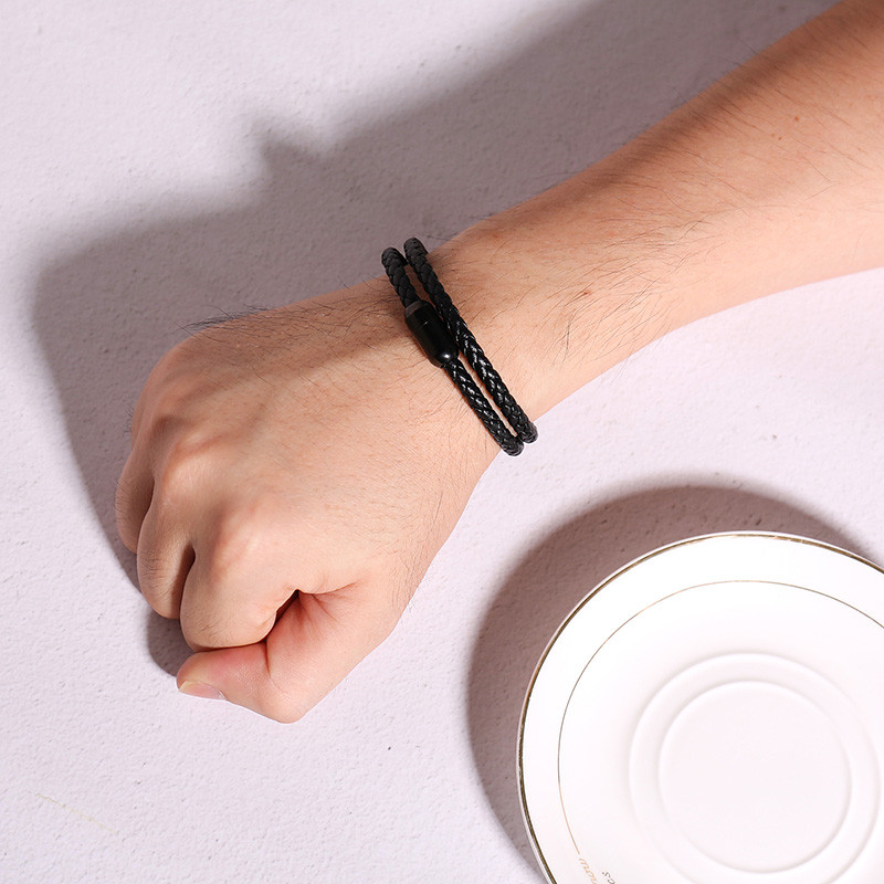 Wholesale Stainless Steel Magnetic Buckle Handmade Braided Black Leather Bracelet