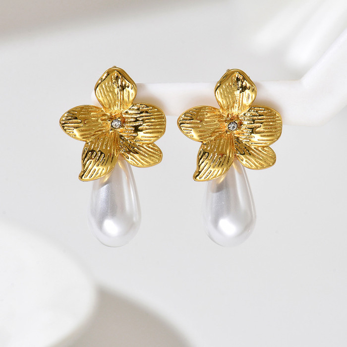 Wholesale Stainless Steel Flower Pearl Earrings