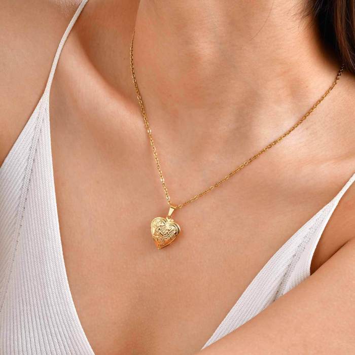 Wholesale Stainless Steel Photo Locket Necklace