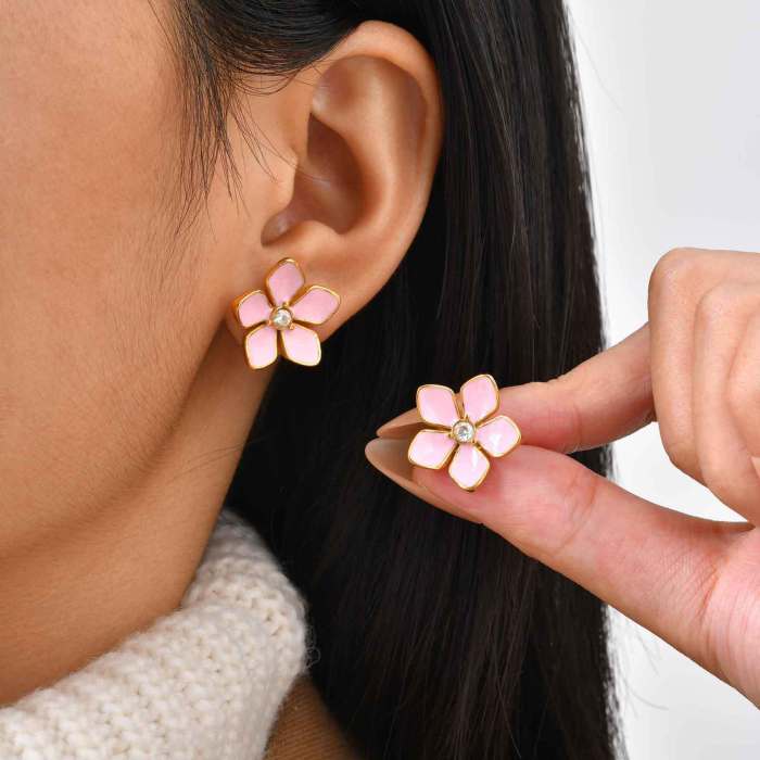 Wholesale Stainless Steel Gold Flower Enamel Stud Earrings