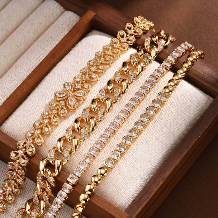 Wholesale Fashion Zirconia Gold Bracelet