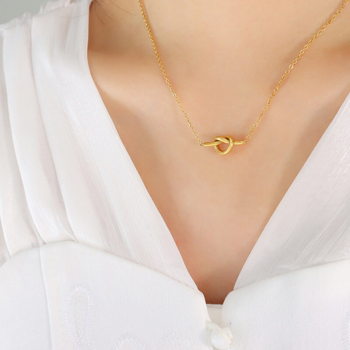 Wholesale Stainless Steel Elegant Minimalist Knot Pendant