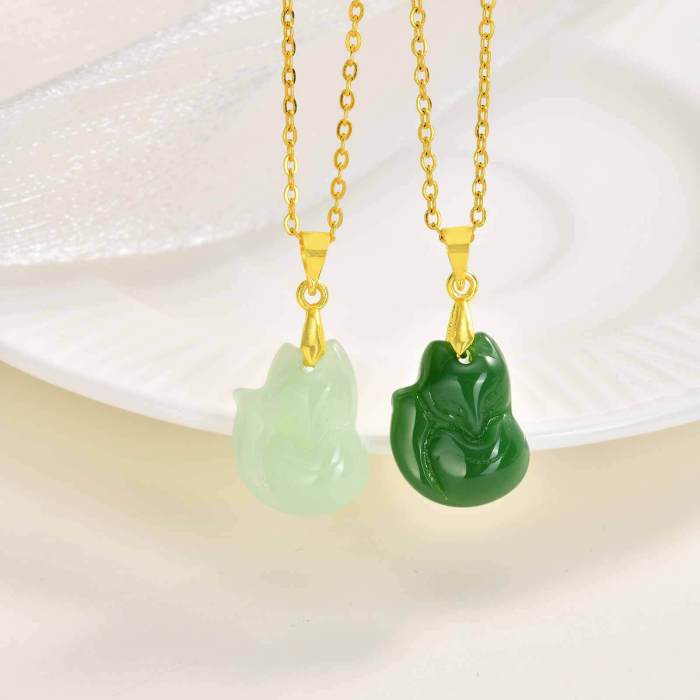 Wholesale Lucky Fox Symbolism Pendant Necklace