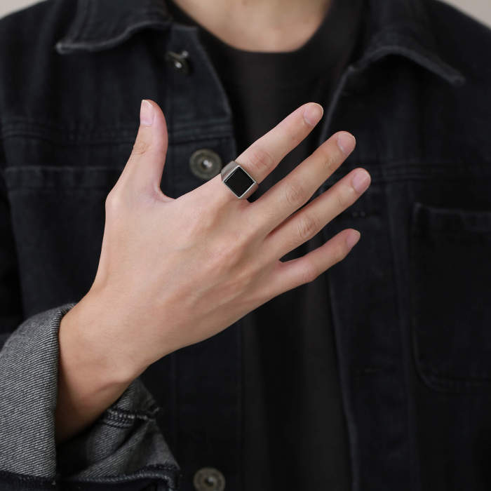 Wholesale Stainless Steel Square Black Stone Seal Ring