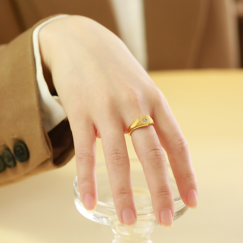 Wholesale Stainless Steel Heart Starburst Signet Ring