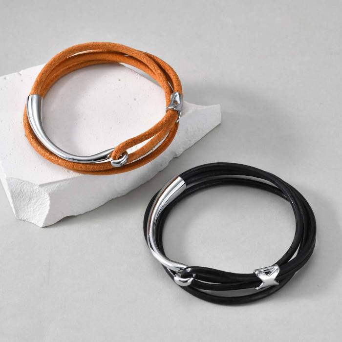 Men’s Leather Bracelet with Alloy Hook