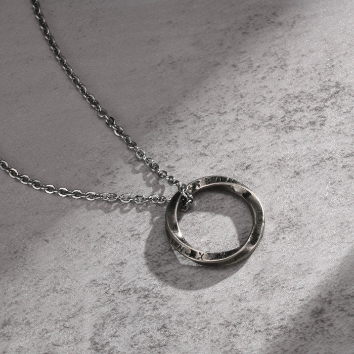 Wholesale Stainless Steel Viking Circle Pendant