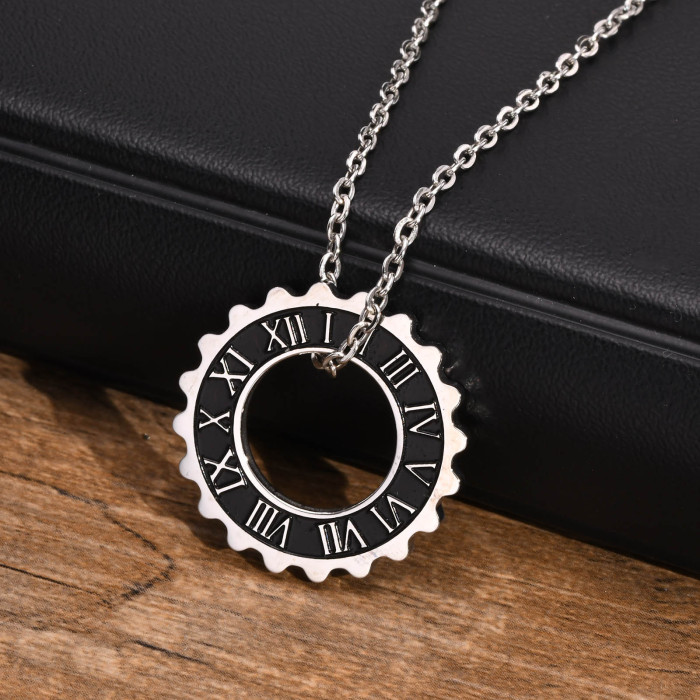 Wholesale Stainless Steel Roman Numeral Gear Pendant