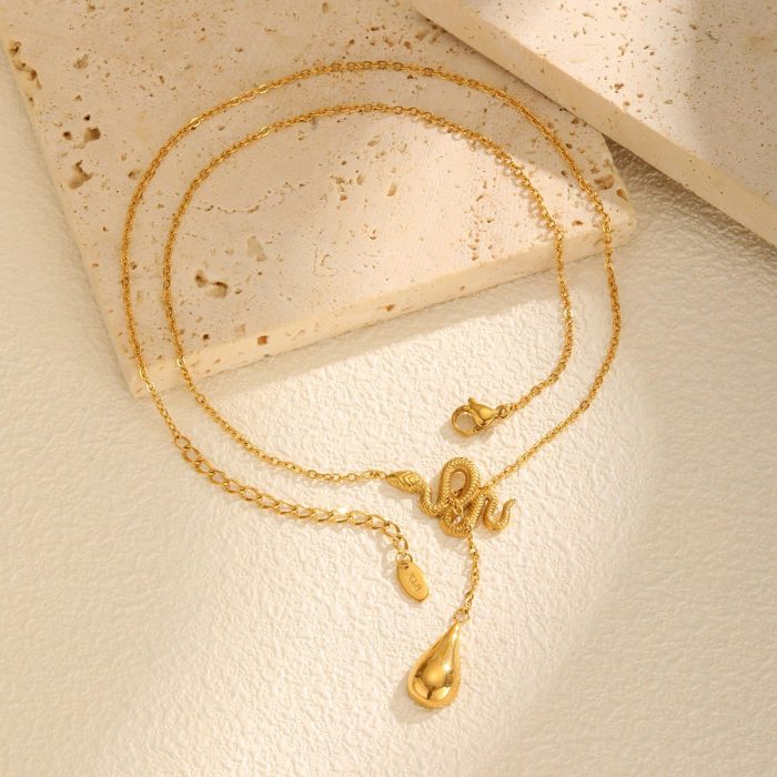 Wholesale Stainless Steel Snake Teardrop Necklace