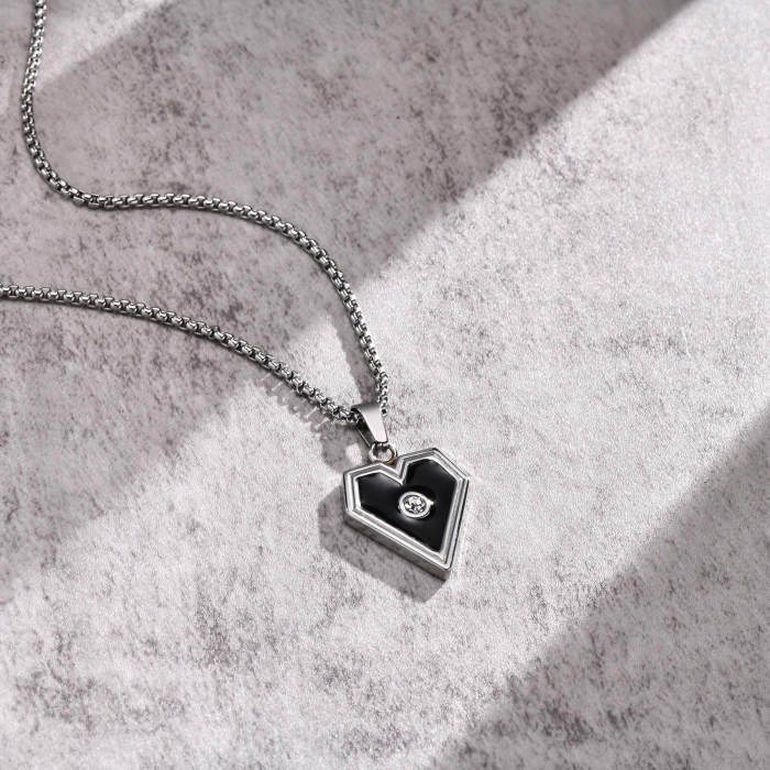 Wholesale Stainless Steel Black Heart Pendant with CZ