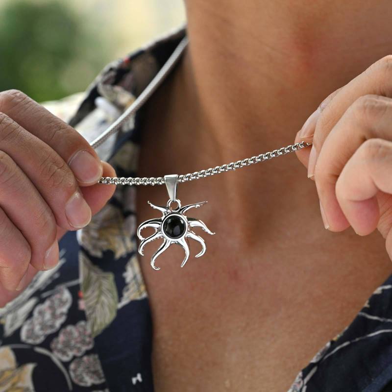 Wholesale Stainless Steel Sun Pendant Necklace