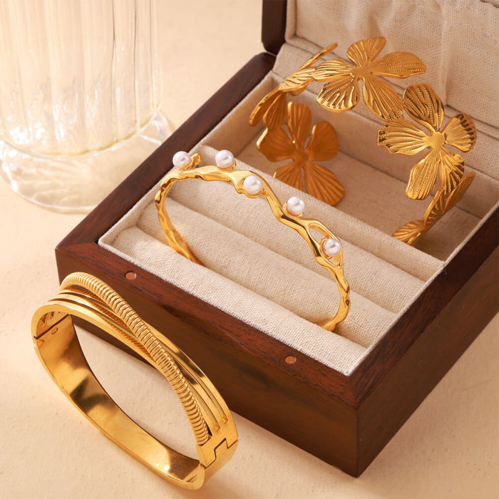 Wholesale Stainless Steel 18K Gold Plated Bangle