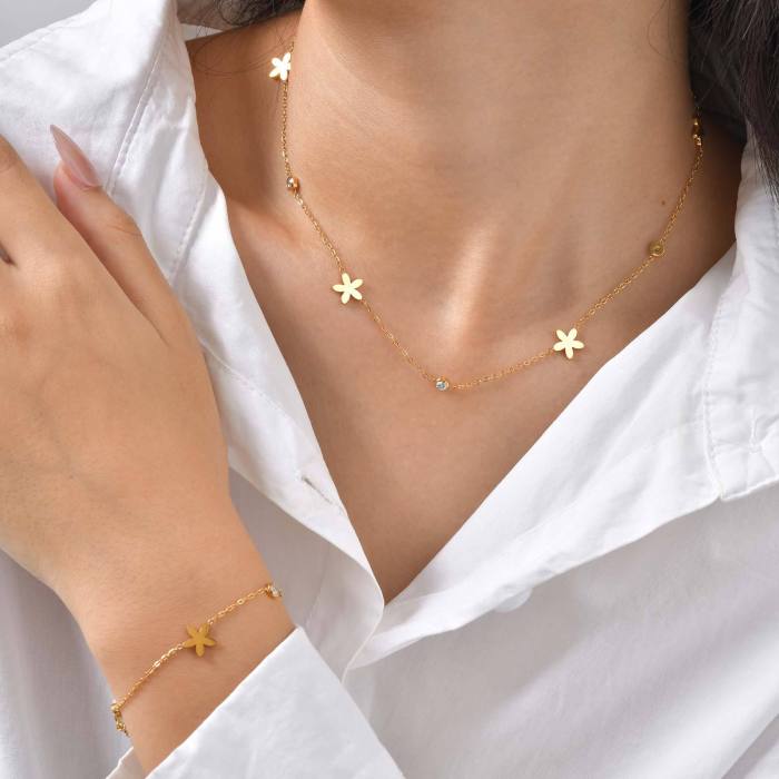 Wholesale Stainless Steel Openwork Heart Jewelry Set
