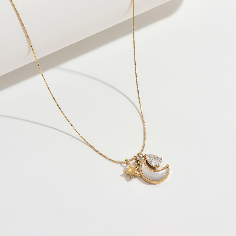 Wholesale Stainless Steel Crescent Moon Pendant
