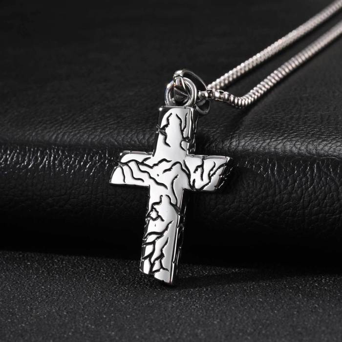 Wholesale Men's Stainless Steel Cracked Cross Pendant