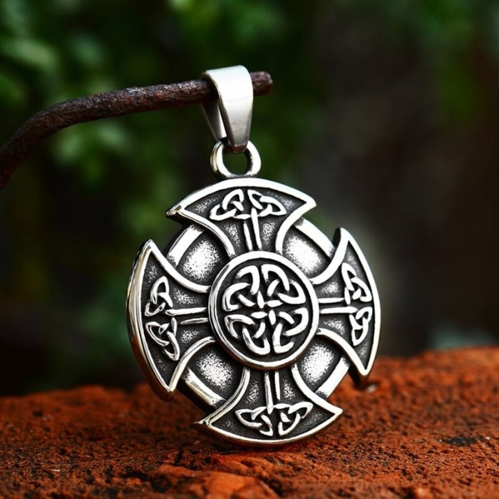Wholesale Vintage Celtic Circle Cross Knotwork Stainless Steel Pendant