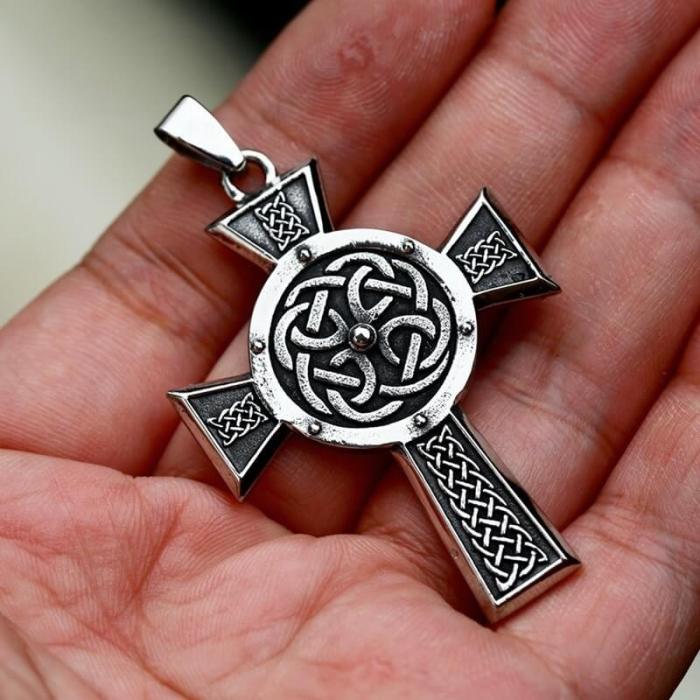 Wholesale Vintage Celtic Shield Cross Knotwork Stainless Steel Pendant