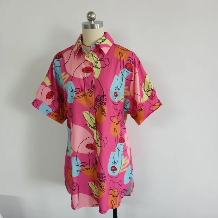 Plus Size V-neck Cartoon Print Slim Fit Short Sleeve Shirt for Women