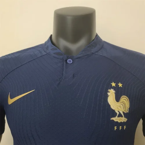 2022 France royal blue player version (The player version is more slim fit, it is recommended to buy one size larger)