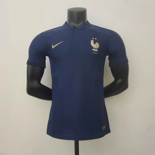 2022 France royal blue player version (The player version is more slim fit, it is recommended to buy one size larger)