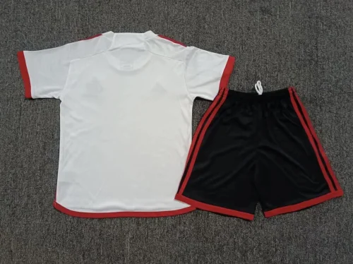 2024-25 Flamengo away kids kit