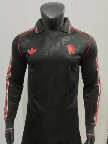 2024-25 Manchester United  Black Model Long sleeve Player version jersey (The player version is more slim fit, it is recommended to buy one size larger)
