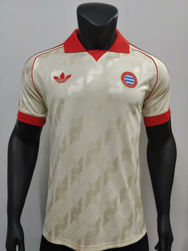 2024-25 Bayern Munic white Retro Model Player version jersey (The player version is more slim fit, it is recommended to buy one size larger)